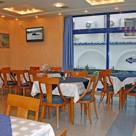 Hotel Astoria Burgas Bagian luar foto