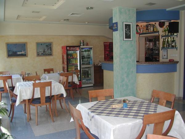 Hotel Astoria Burgas Bagian luar foto
