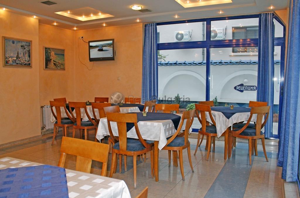 Hotel Astoria Burgas Bagian luar foto